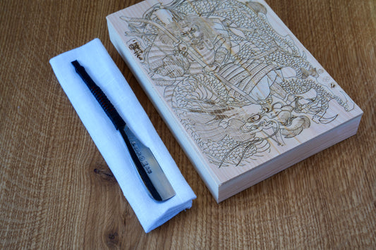 Hanamasa 花正 Real Tamahagane Kamisori, rasoir droit japonais vintage restauré, emballage de poignée en cuir/lin, boîte Hinoki en bois faite à la main