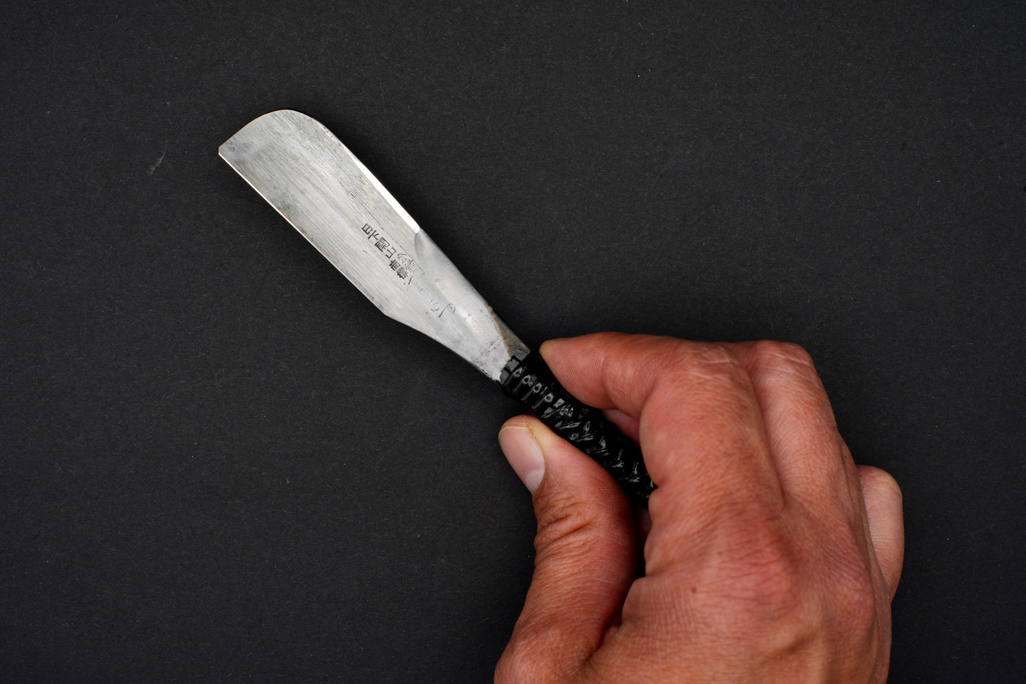 Massive Henkotsu Kamisori, へんこつ, Hinoshita Kaizan Restored Vintage Japanese Straight Razor, Rattan-Urushi Handle Wrapping and Handmade Hinoki Box