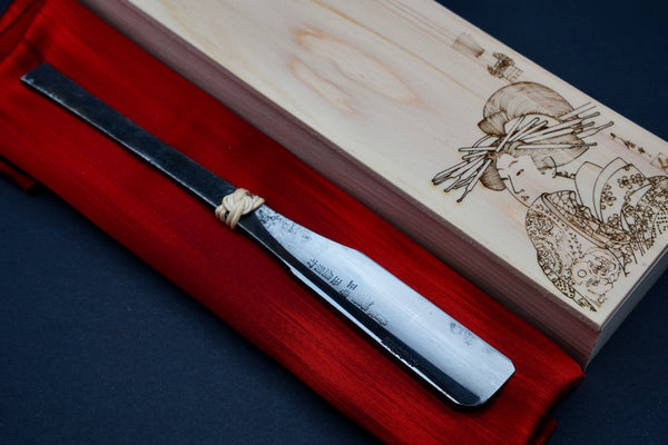 Teramasa・寺正・Vrai Tamahagane Kamisori・Rasoir droit vintage restauré Kamisori・ Boîte en bois Hinoki faite à la main