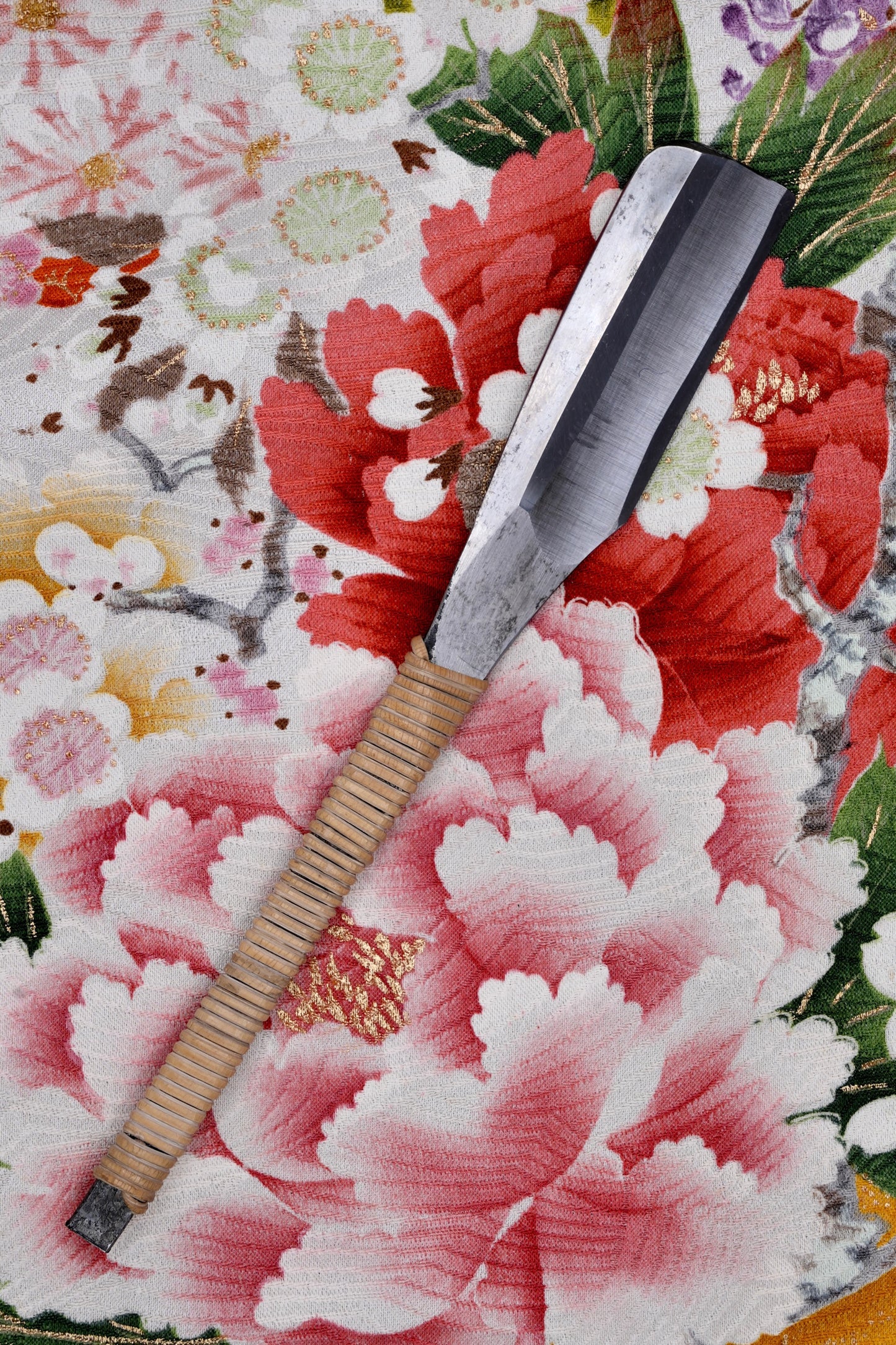 Pikka・ピッカ・Restored Vintage Japanese Straight Razor・Tamahagane・ and Handmade Paulownia Box