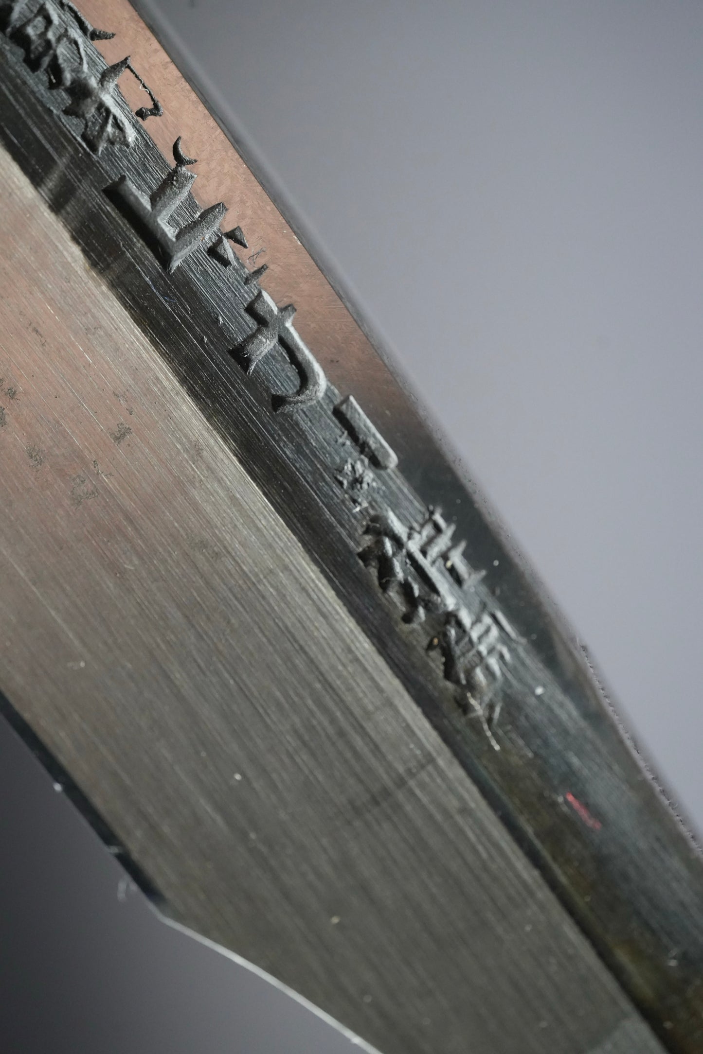 Pikka・ピッカ・Restored Vintage Japanese Straight Razor・Tamahagane・ and Handmade Paulownia Box