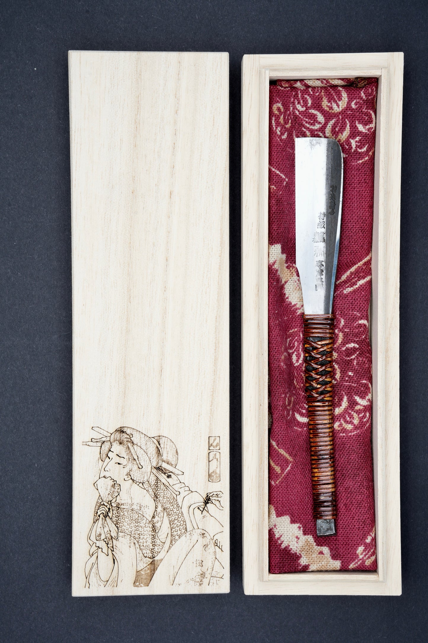 Shizu Saburō・志津三郎・Restored Vintage Japanese Straight Razor ・ Kamisori with Paulownia Box