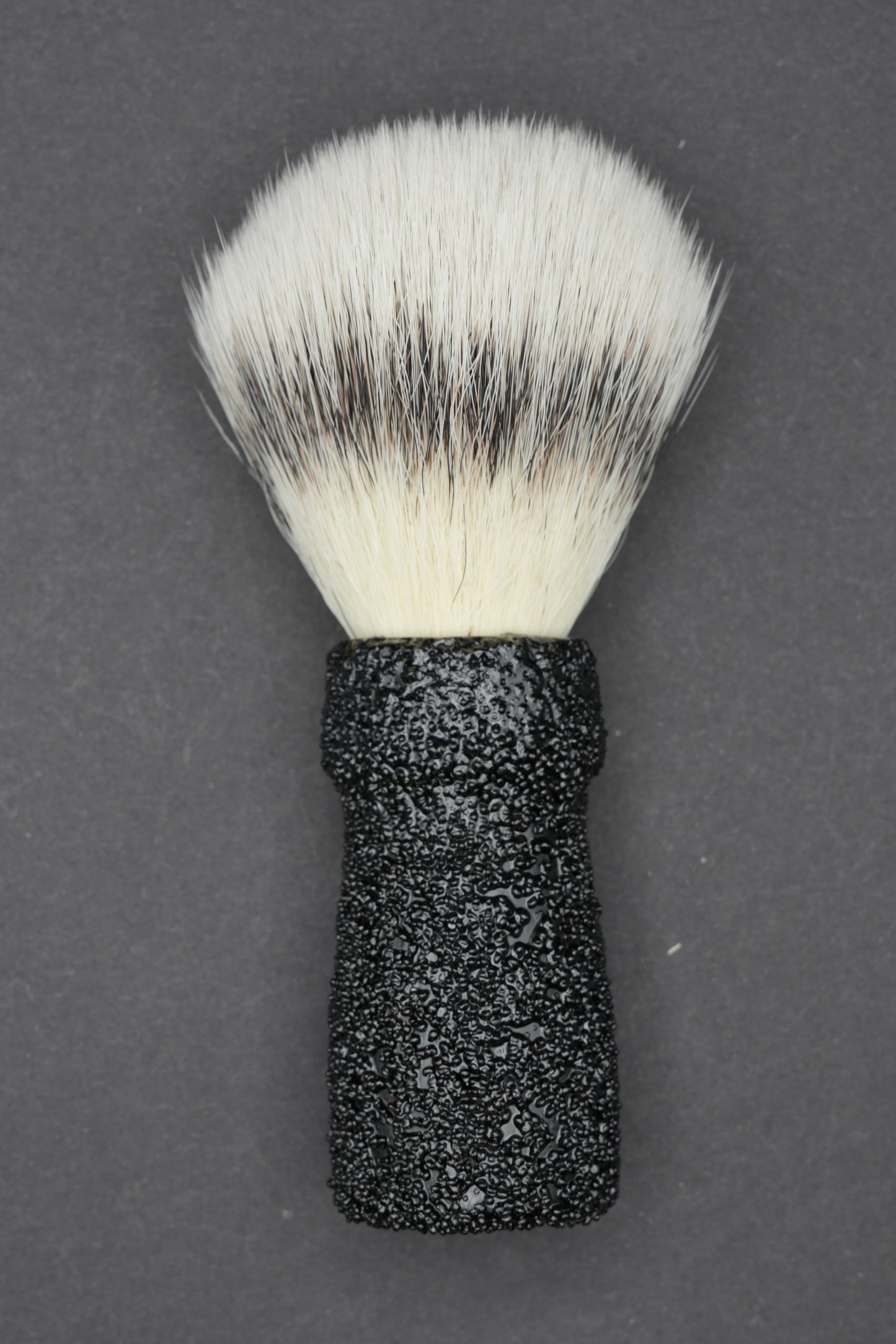 Urushi Shaving Brush "Hinageshiko" with Cherry Wood Handle & Faux Badger - Paulownia Box