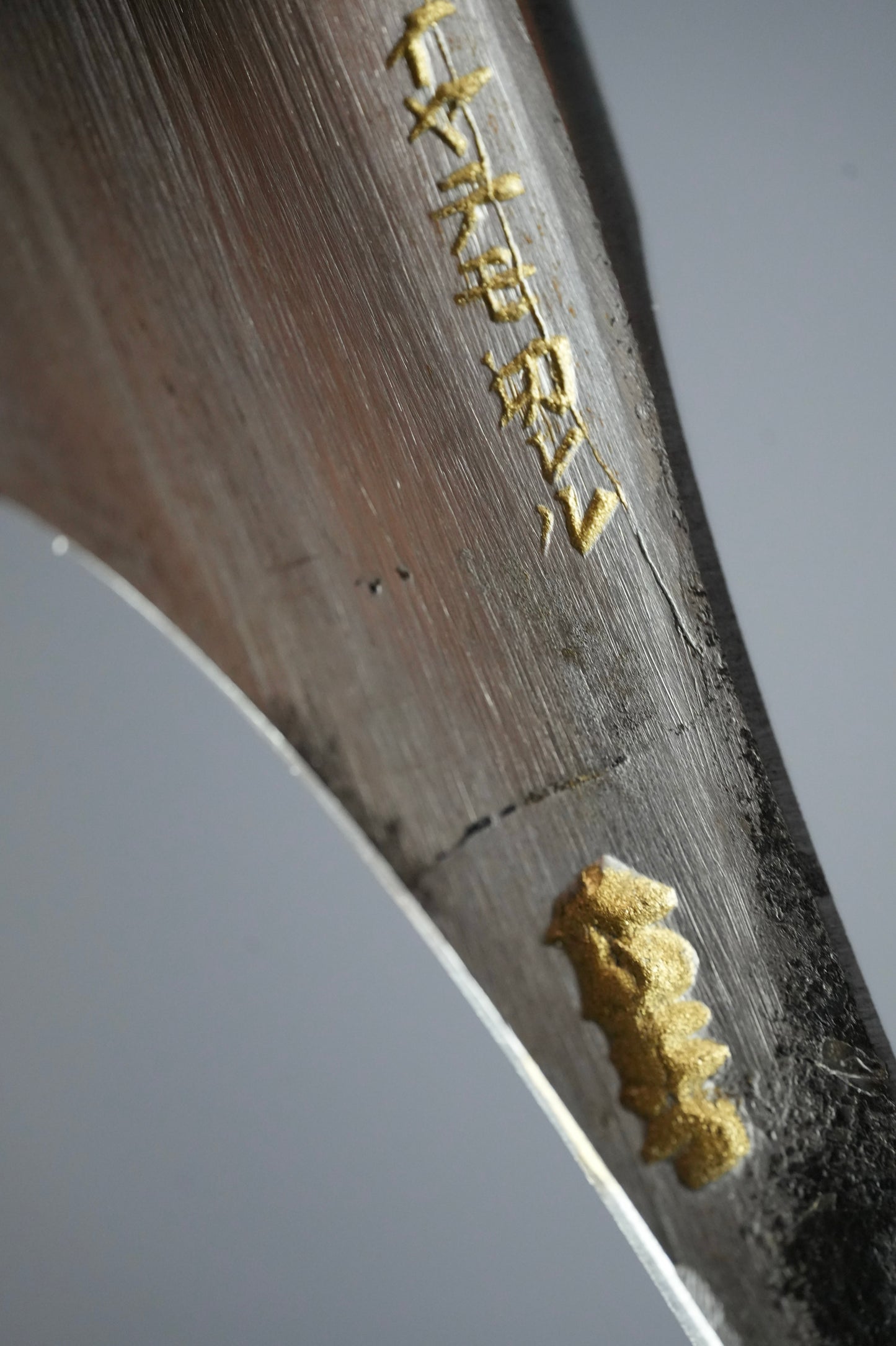 Henkotsu・ へんこつ・ Vintage Japanese Straight Razor ・ Kamisori with Paulownia Box