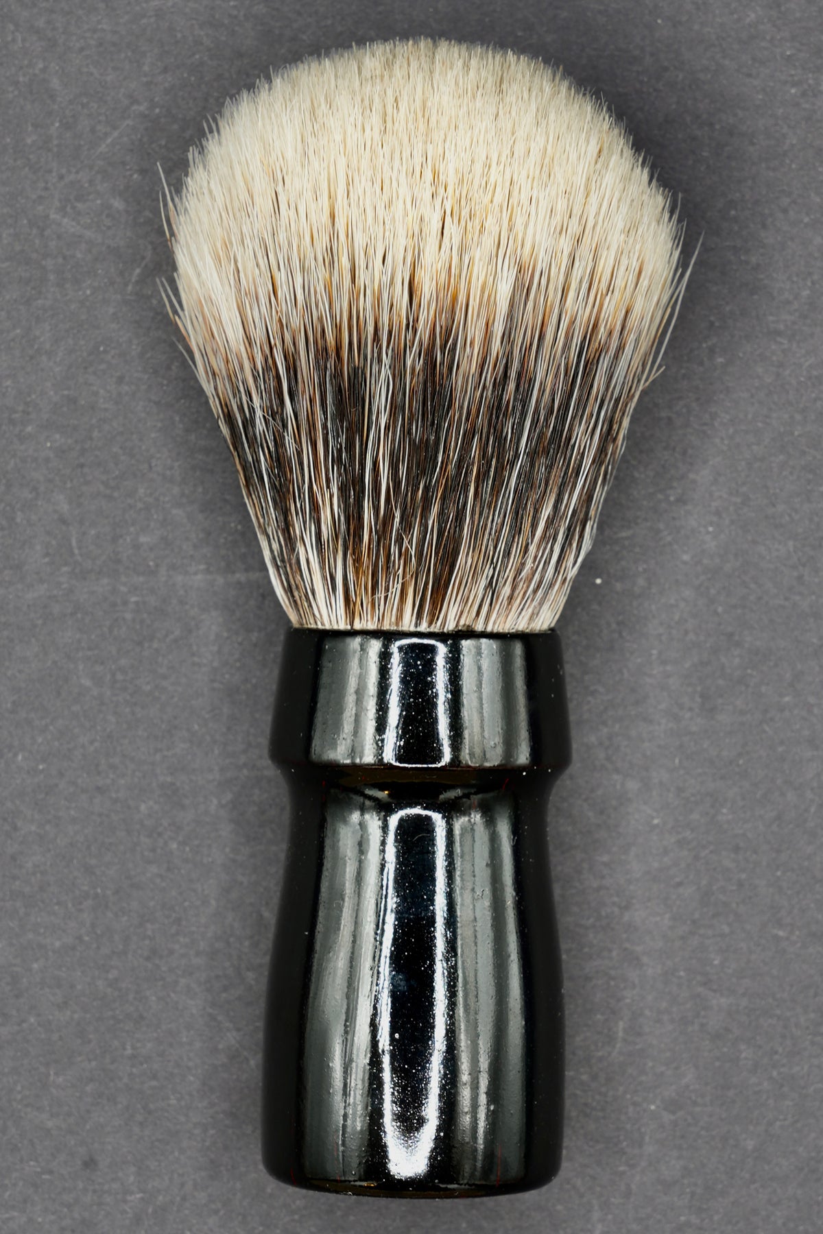Urushi Shaving Brush "Kuroi" with Cherry Wood Handle & Manchurian Badger Bristles - Paulownia Box