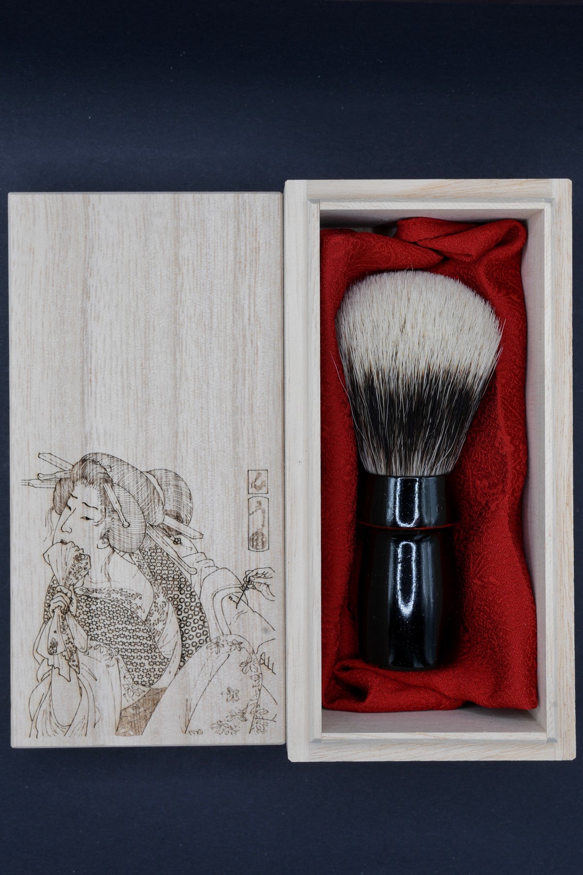 Urushi Shaving Brush "Akai Sumi" with Cherry Wood Handle & Manchurian Badger Bristles - Paulownia Box