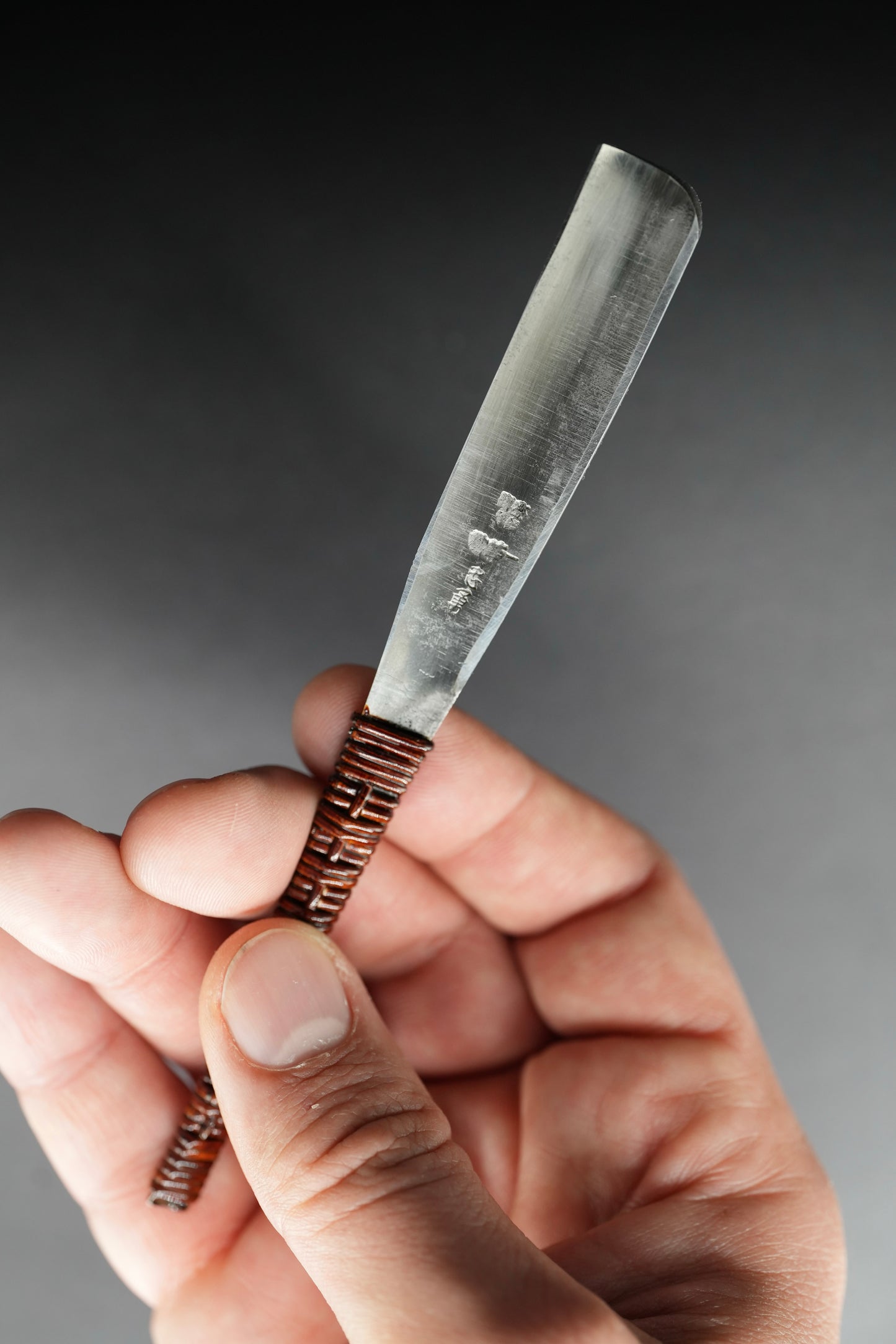 和陣・Wajin ・ Vintage Japanese Straight Razor ・ Kamisori with Paulownia Box