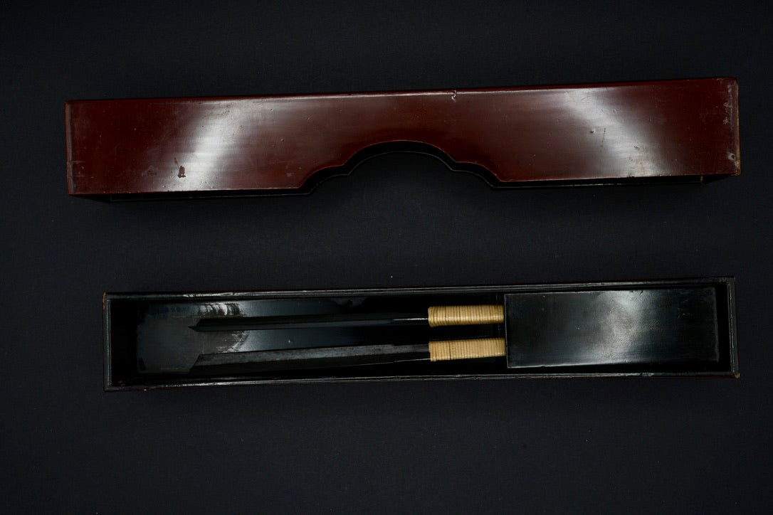 Unique Set of Orihi Kamisoris・Japanese Straight Razors・ with Urushi lacquered box・Restored with new Rattan handle.