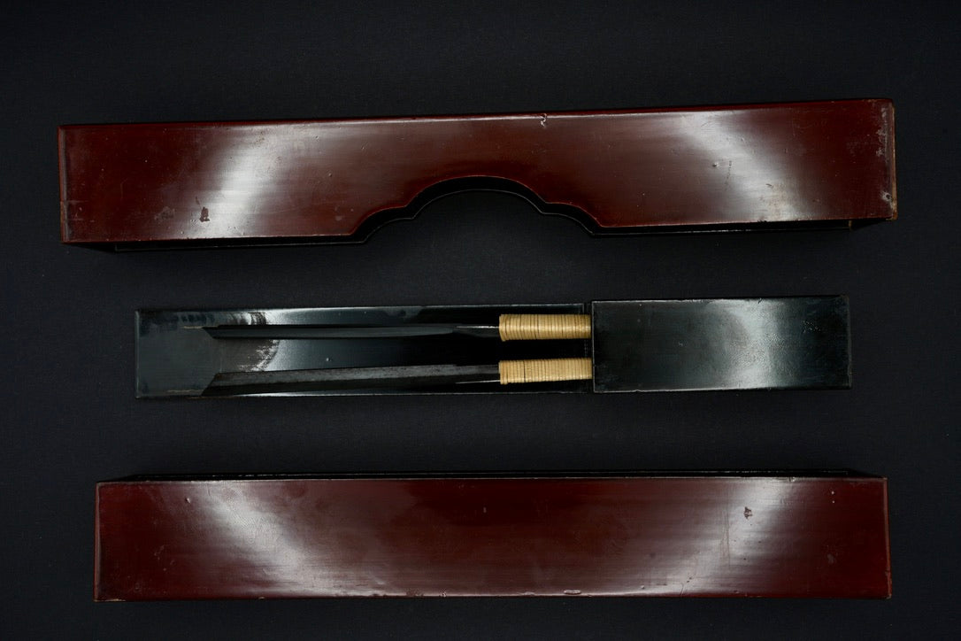 Unique Set of Orihi Kamisoris・Japanese Straight Razors・ with Urushi lacquered box・Restored with new Rattan handle.