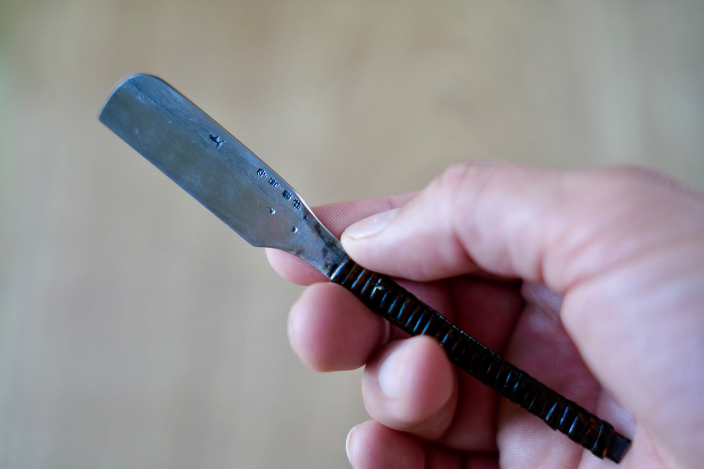 Yamamasa・山正・Vintage Japanese Straight Razor Kamisori with Urushi Laquer Handle Wrapping and Handmade Hinoki Wood Box