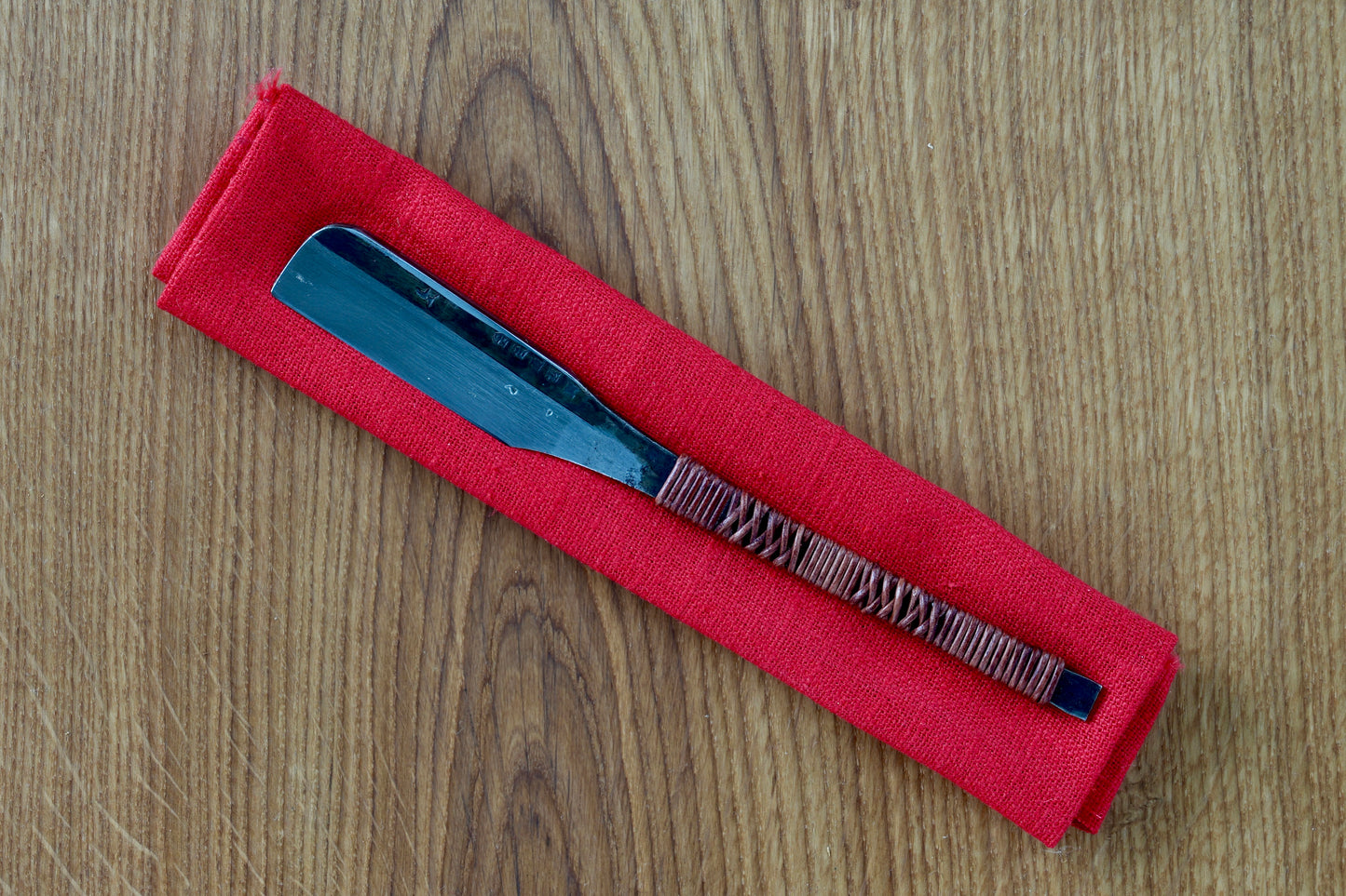 Yamamasa・山正・Vintage Japanese Straight Razor Kamisori with Leather Handle Wrapping and Handmade Hinoki Wood Box