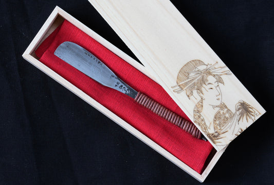 Katsura・かつら・Rasoir droit japonais vintage Kamisori avec emballage de poignée en cuir et boîte en bois Hinoki faite à la main