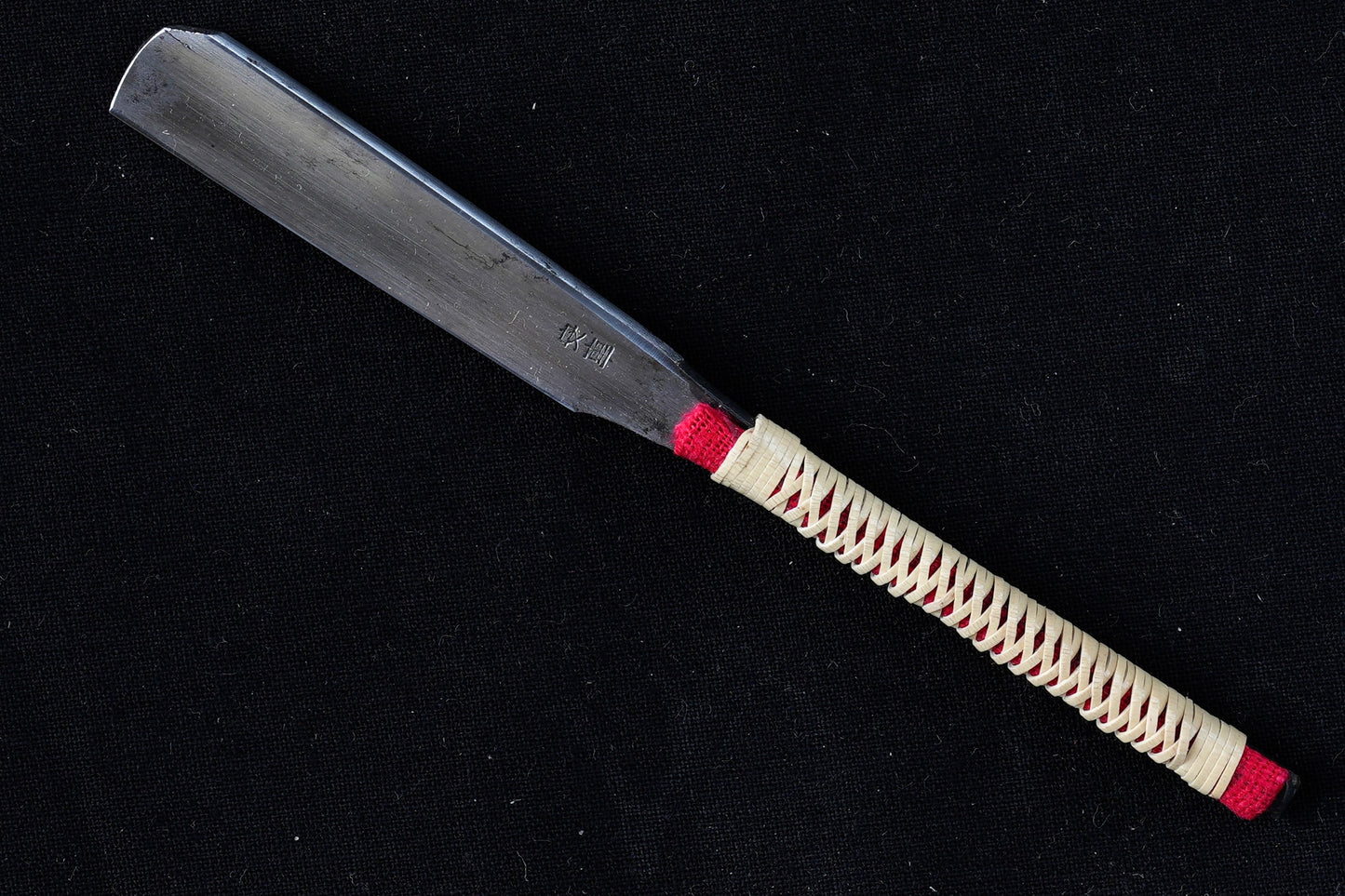 Unique Yasushige・安重・Restored Vintage Japanese Straight Razor with Owner Name Engraved, Rattan - Linnen Handle Wrapping, Handmade Hinoki Box