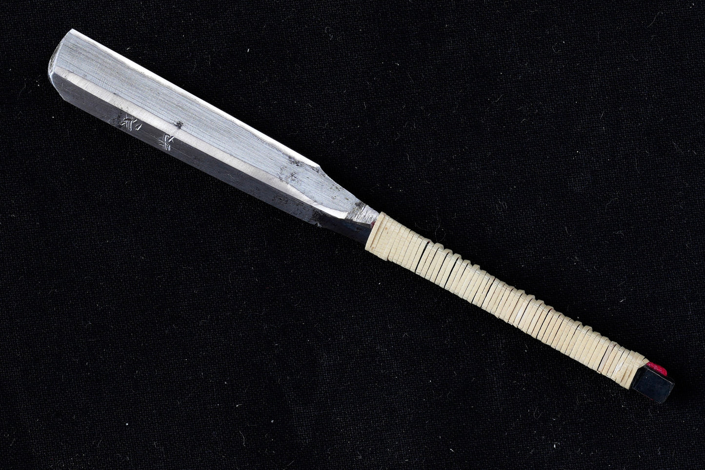 Unique Yasushige・安重・Restored Vintage Japanese Straight Razor with Owner Name Engraved, Rattan - Linnen Handle Wrapping, Handmade Hinoki Box