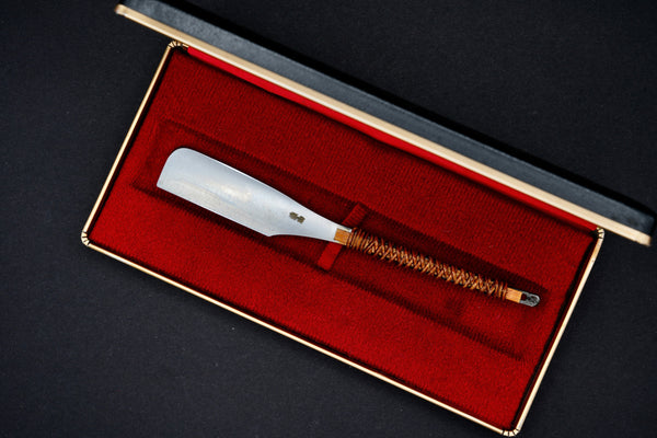 Tosuke Inoue ・ 井上藤助  ・Japanese Straight Razor・ Kamisori・Restored Unused Vintage ・ Original Box ・ Urushi Handle