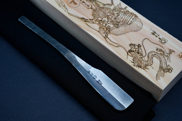 Iwasaki・岩崎・Real Tamahagane Kamisori・Restored Vintage Straight Razor Kamisori ・ Handmade Hinoki Wood Box