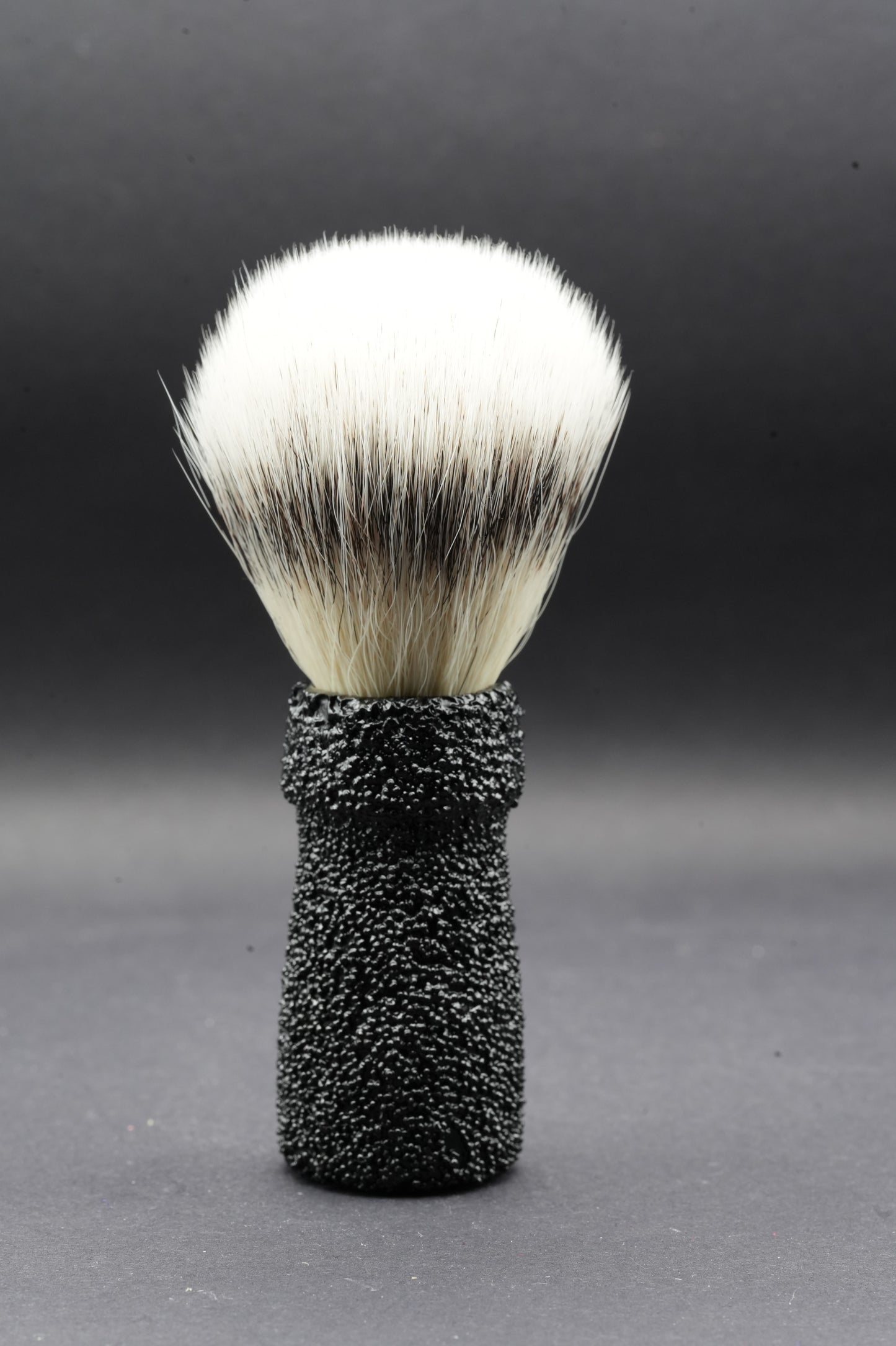 Urushi Shaving Brush "Hinageshiko" with Cherry Wood Handle & Faux Badger - Paulownia Box