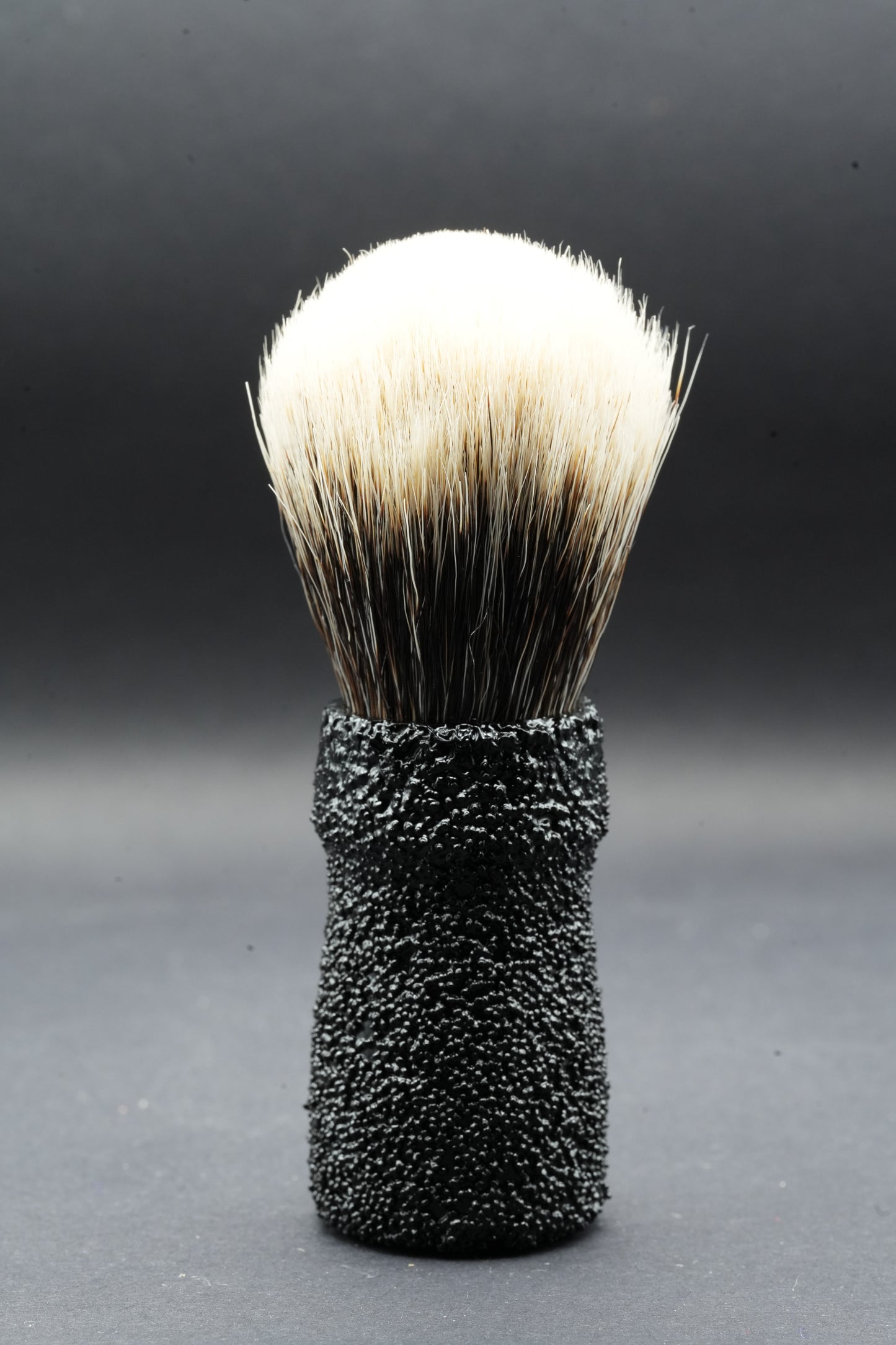 Urushi Shaving Brush "Hinageshi" with Cherry Wood Handle & Manchurian Badger Bristles - Paulownia Box