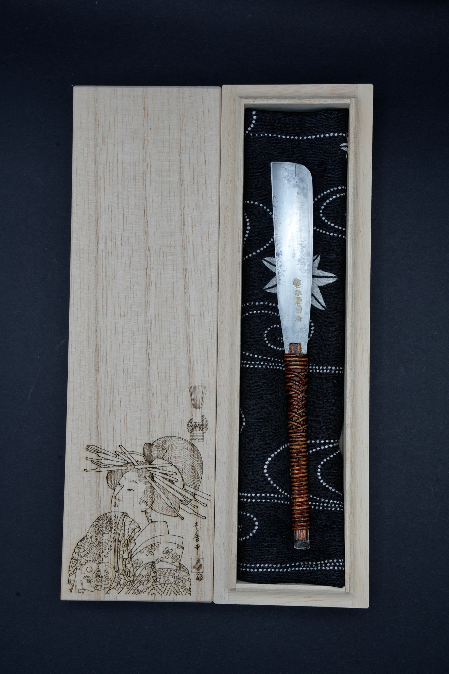 Matsubara・ 松原 ・ Vintage Japanese Straight Razor ・ Kamisori with Paulownia Box
