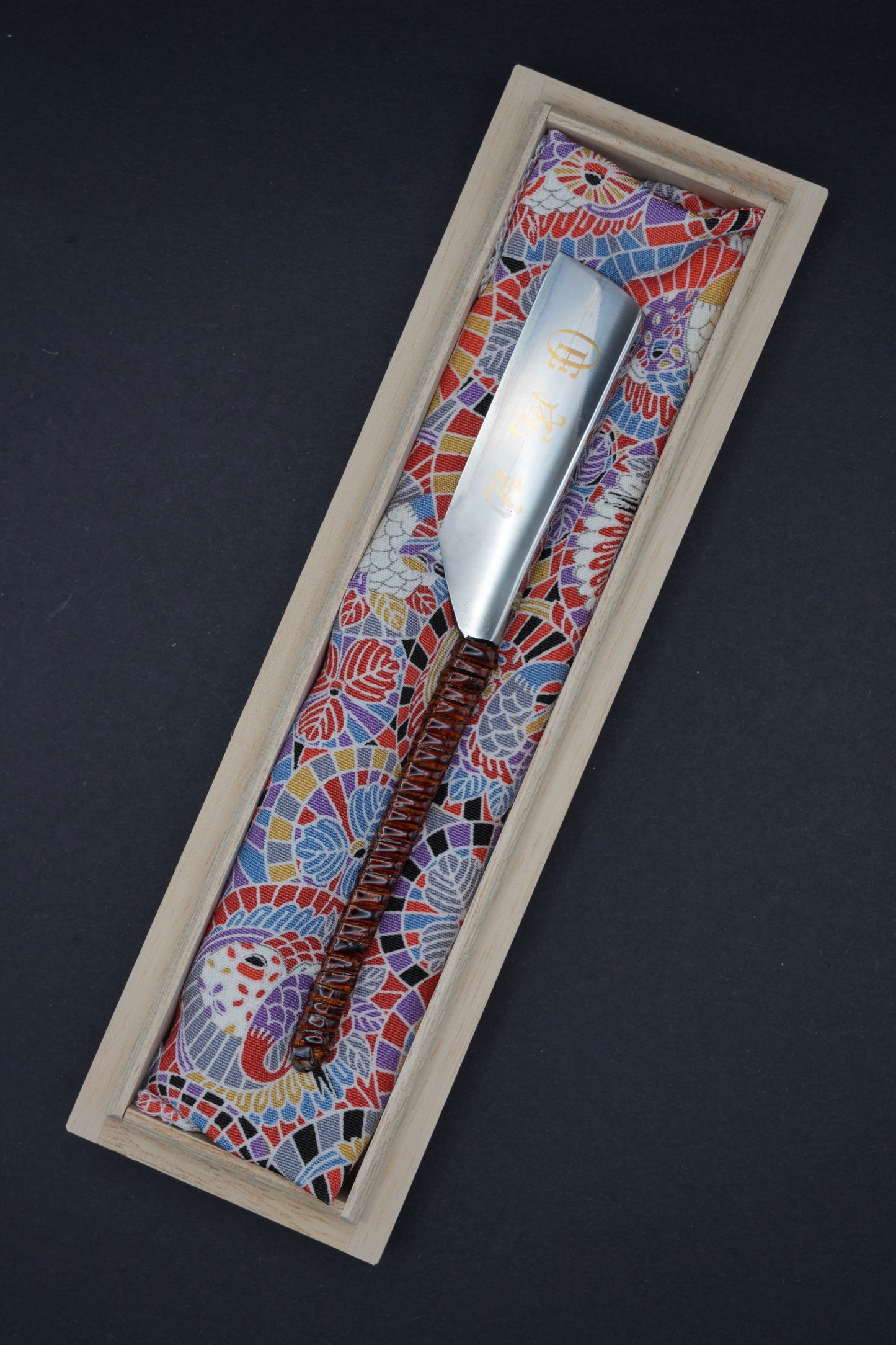 Seiko・ 成功・ Vintage Japanese Straight Razor ・ Kamisori with Paulownia Box