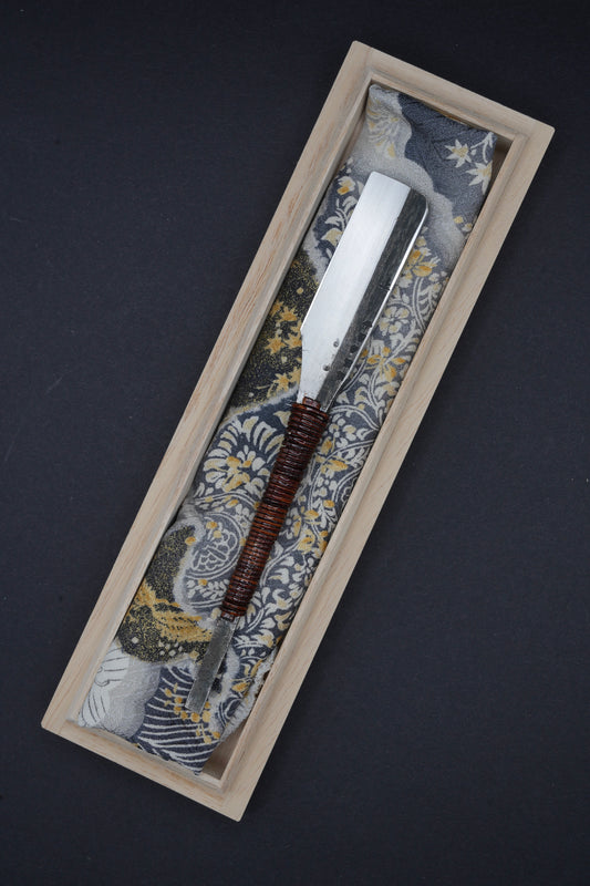 Yamamasa・ 山正・ Vintage Japanese Straight Razor ・ Kamisori with Paulownia Box