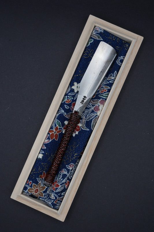 Henkotsu・ へんこつ・ Vintage Japanese Straight Razor ・ Kamisori with Paulownia Box