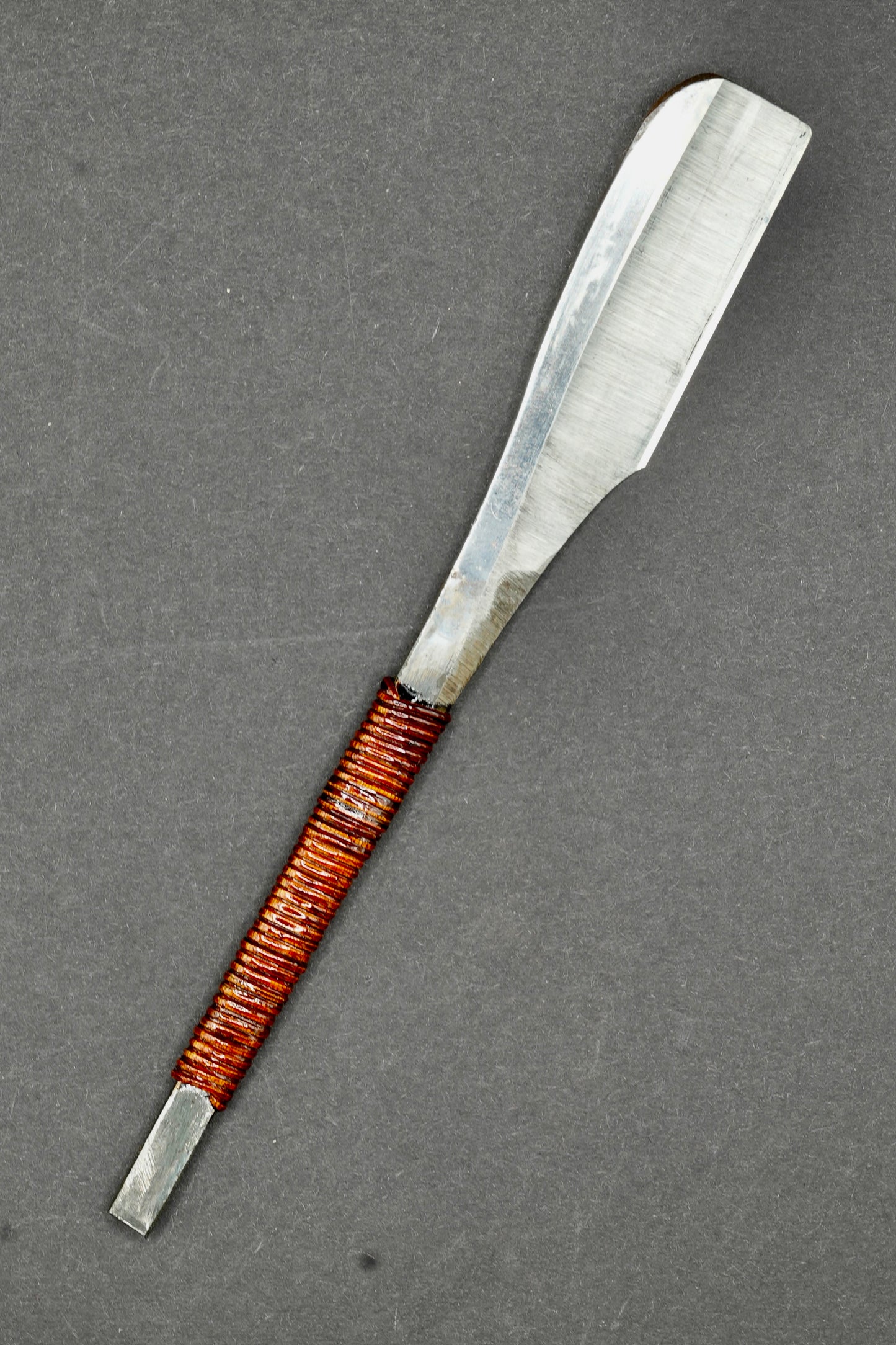 Kensei・ 研精・ Vintage Japanese Straight Razor ・ Kamisori with Paulownia Box