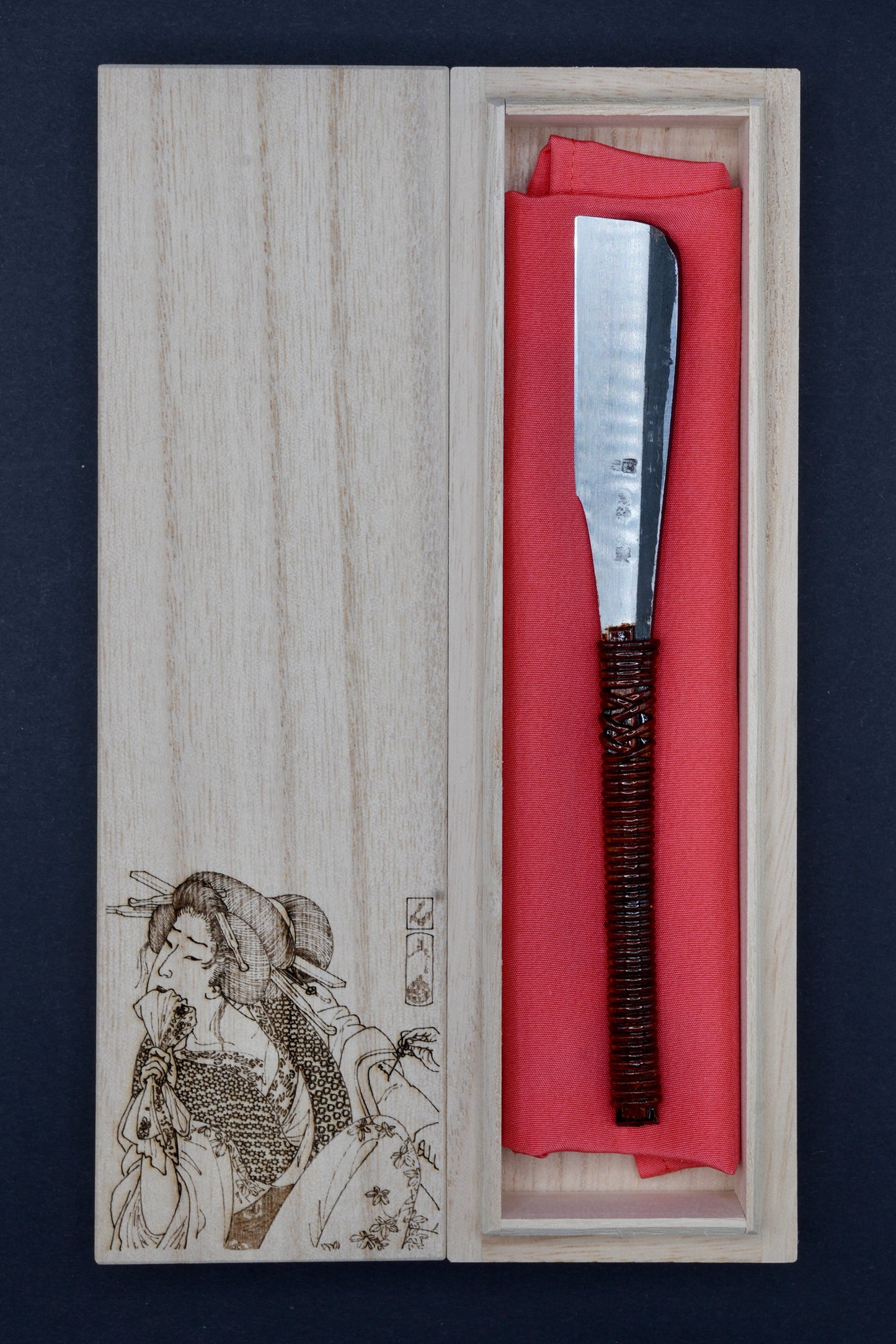 Unknown Maker・Vintage Japanese Straight Razor ・ Kamisori with Paulownia Box NOS