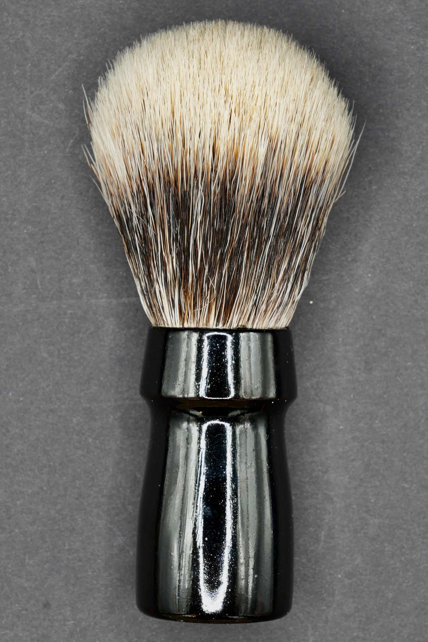 Urushi Shaving Brush "Kuroi" with Cherry Wood Handle & Manchurian Badger Bristles - Paulownia Box