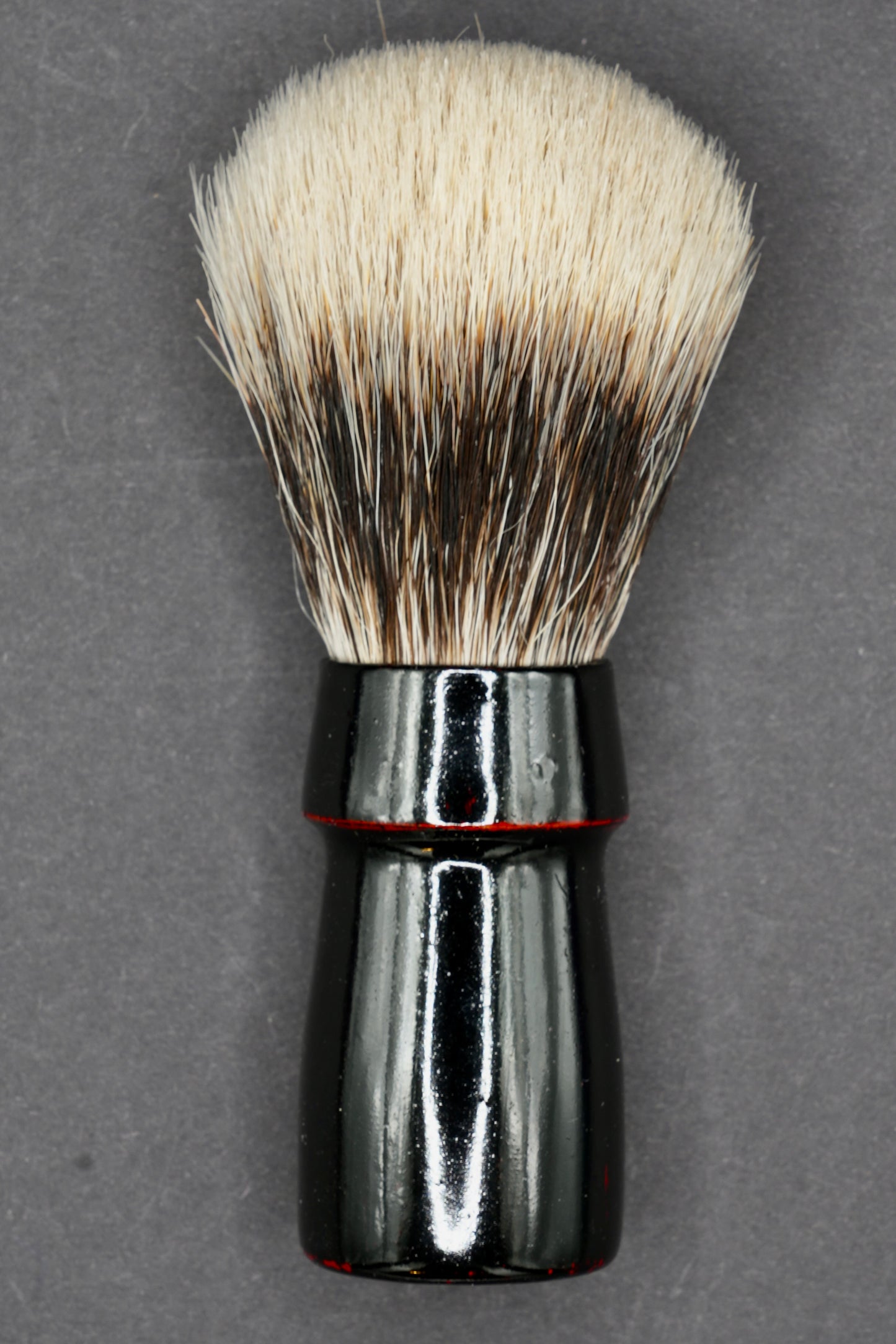 Urushi Shaving Brush "Akai Sumi" with Cherry Wood Handle & Manchurian Badger Bristles - Paulownia Box