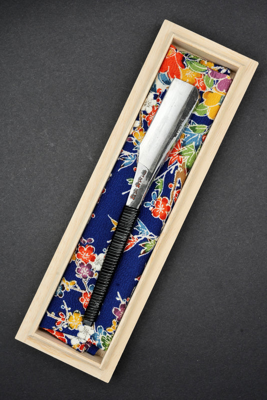 Kikuichimonji ・菊一文字・ Rasoir droit japonais vintage ・ Kamisori avec boîte en Paulownia