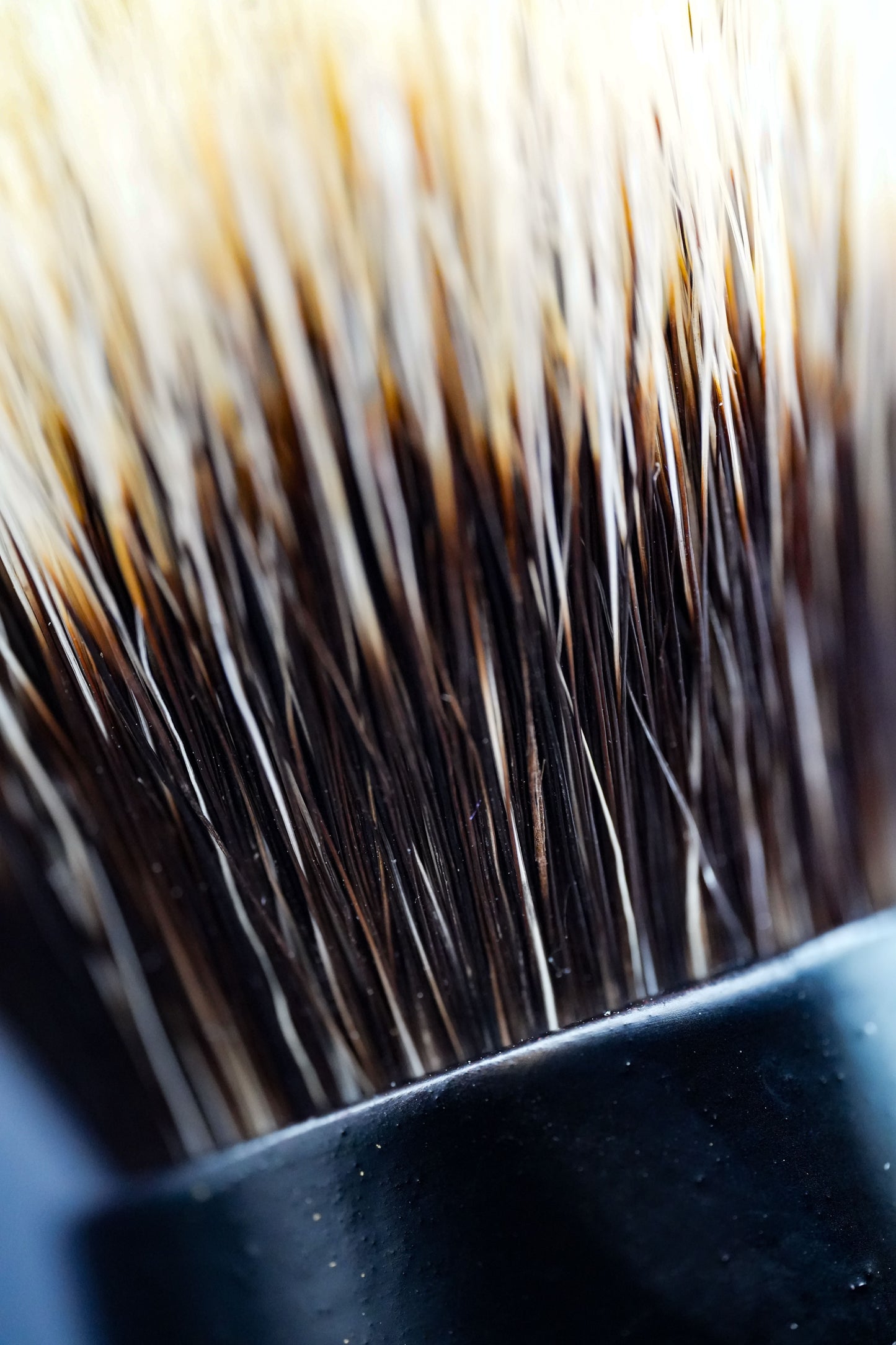 Pinceau de rasage Urushi « Amanogawa» avec manche en bois de cerisier et poils de blaireau de Mandchourie - Coffret en paulownia