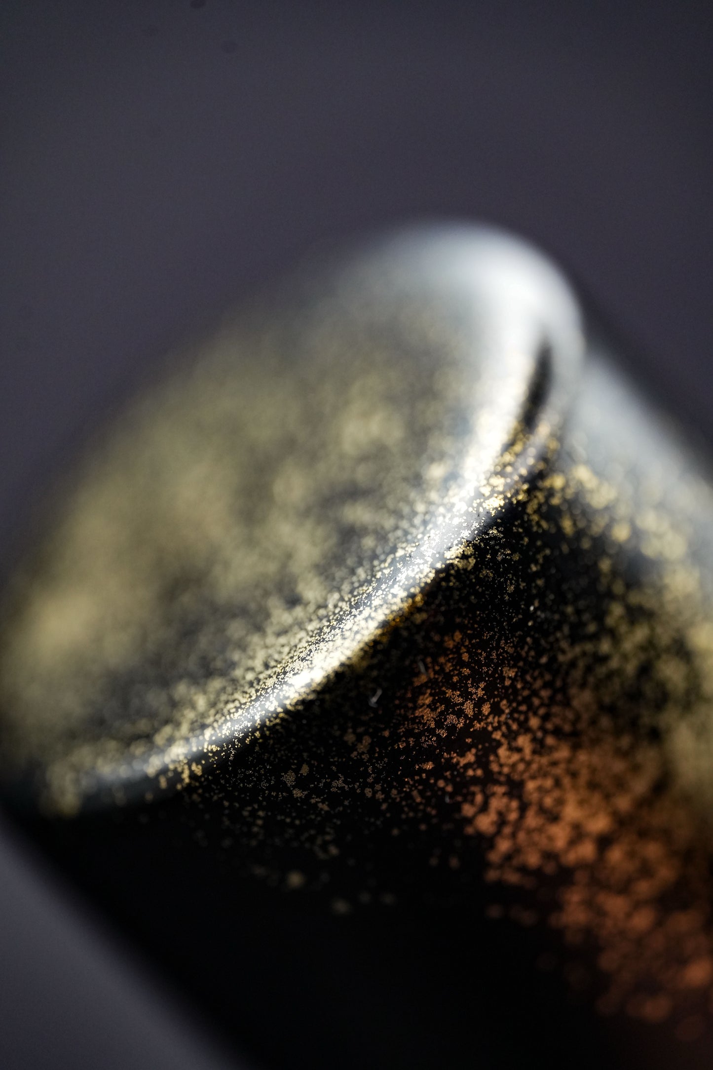 Pinceau de rasage Urushi « Amanogawa» avec manche en bois de cerisier et poils de blaireau de Mandchourie - Coffret en paulownia