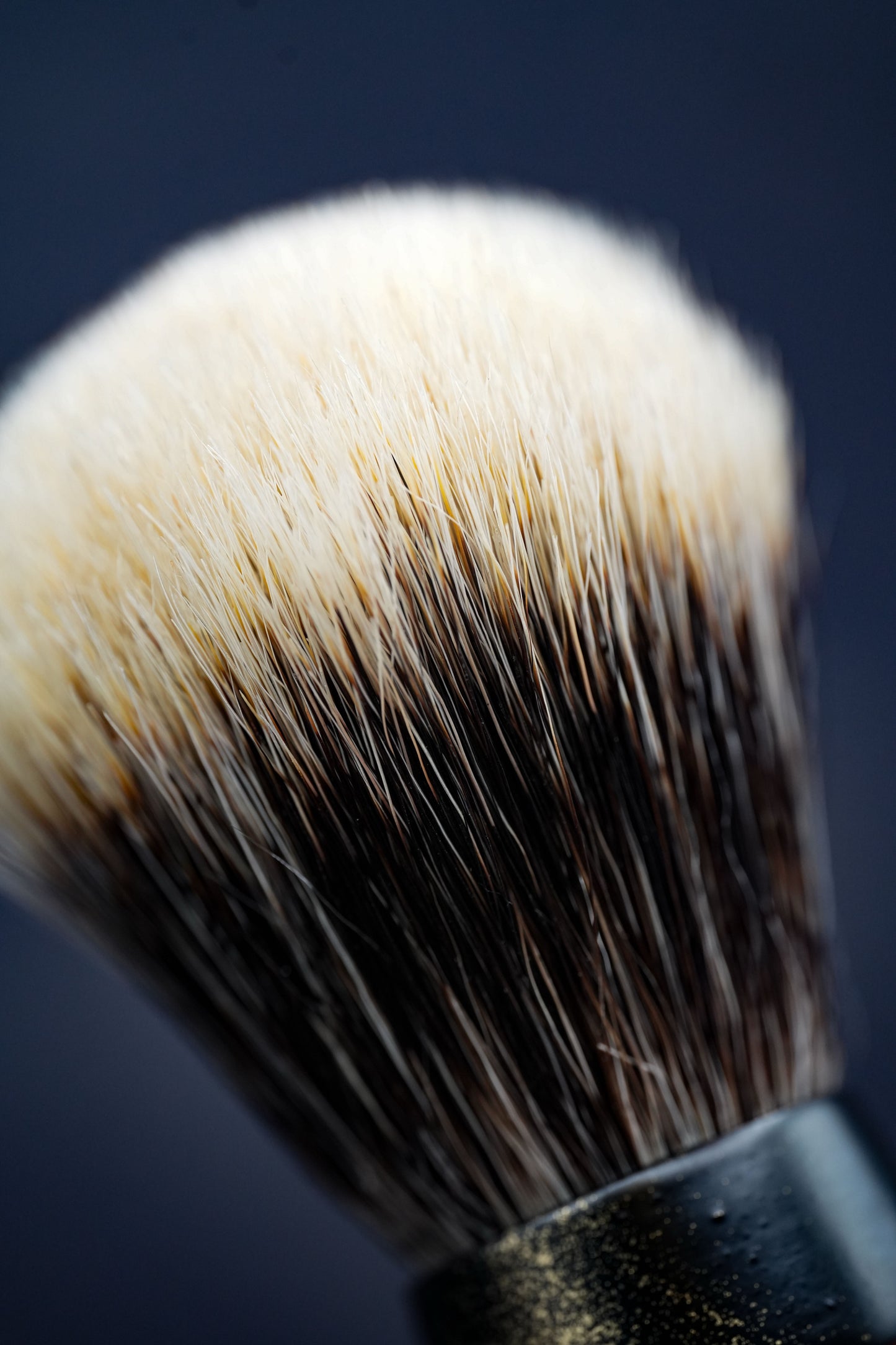 Pinceau de rasage Urushi « Amanogawa» avec manche en bois de cerisier et poils de blaireau de Mandchourie - Coffret en paulownia