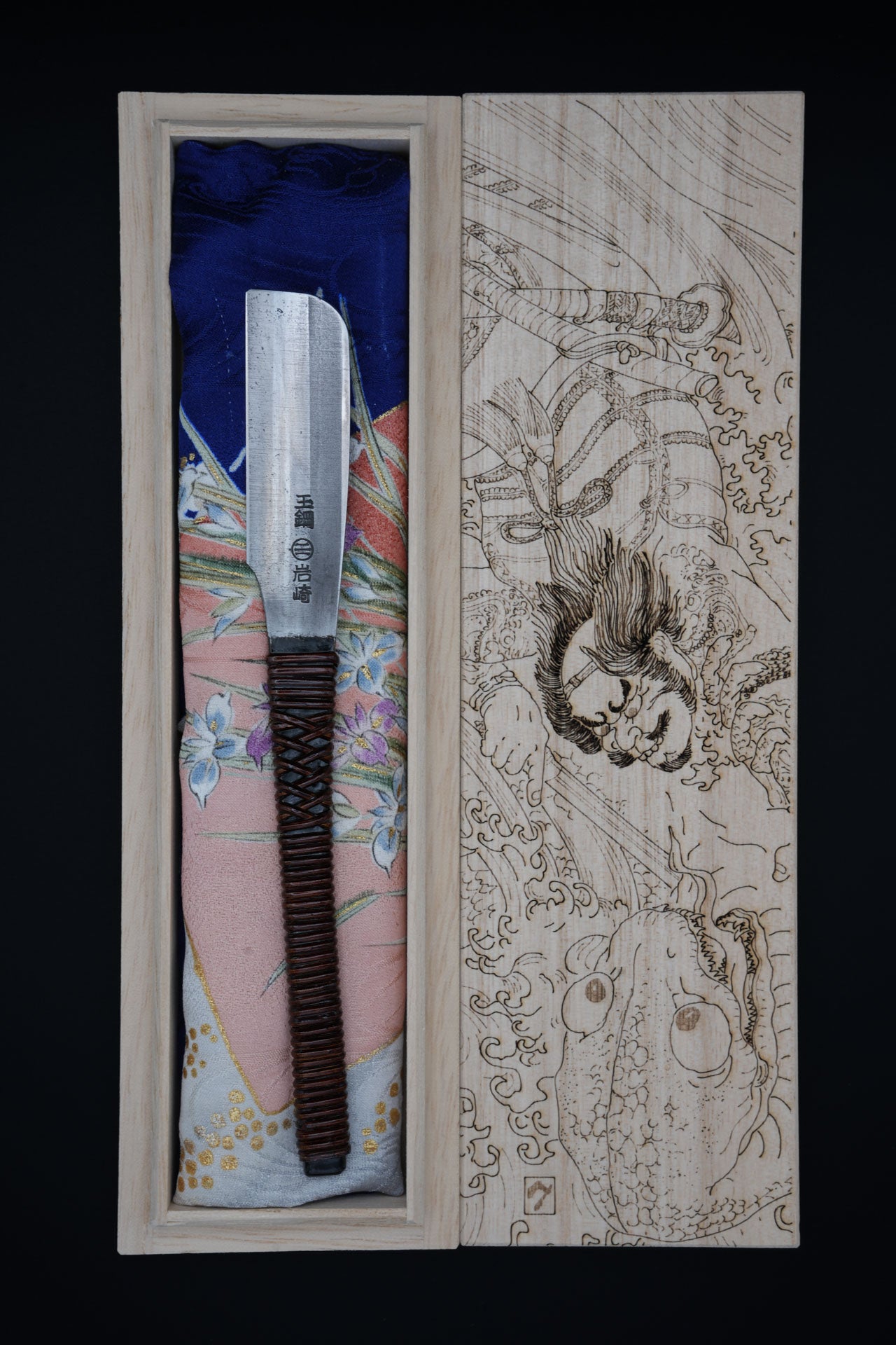 Iwasaki・岩崎・Tamahagane Kamisori