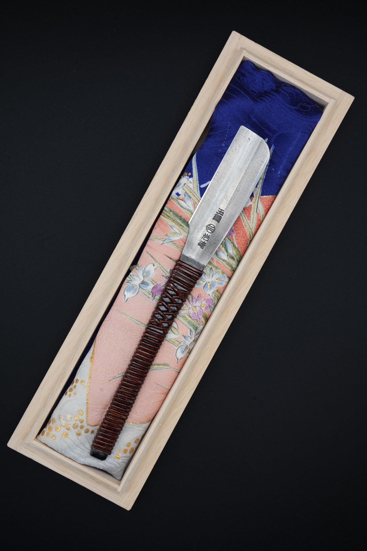 Iwasaki・岩崎・Tamahagane Kamisori