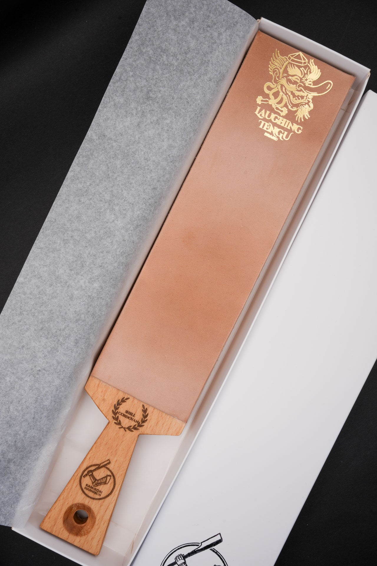 Laughing Tengu・ Shell Cordovan Leather Strop