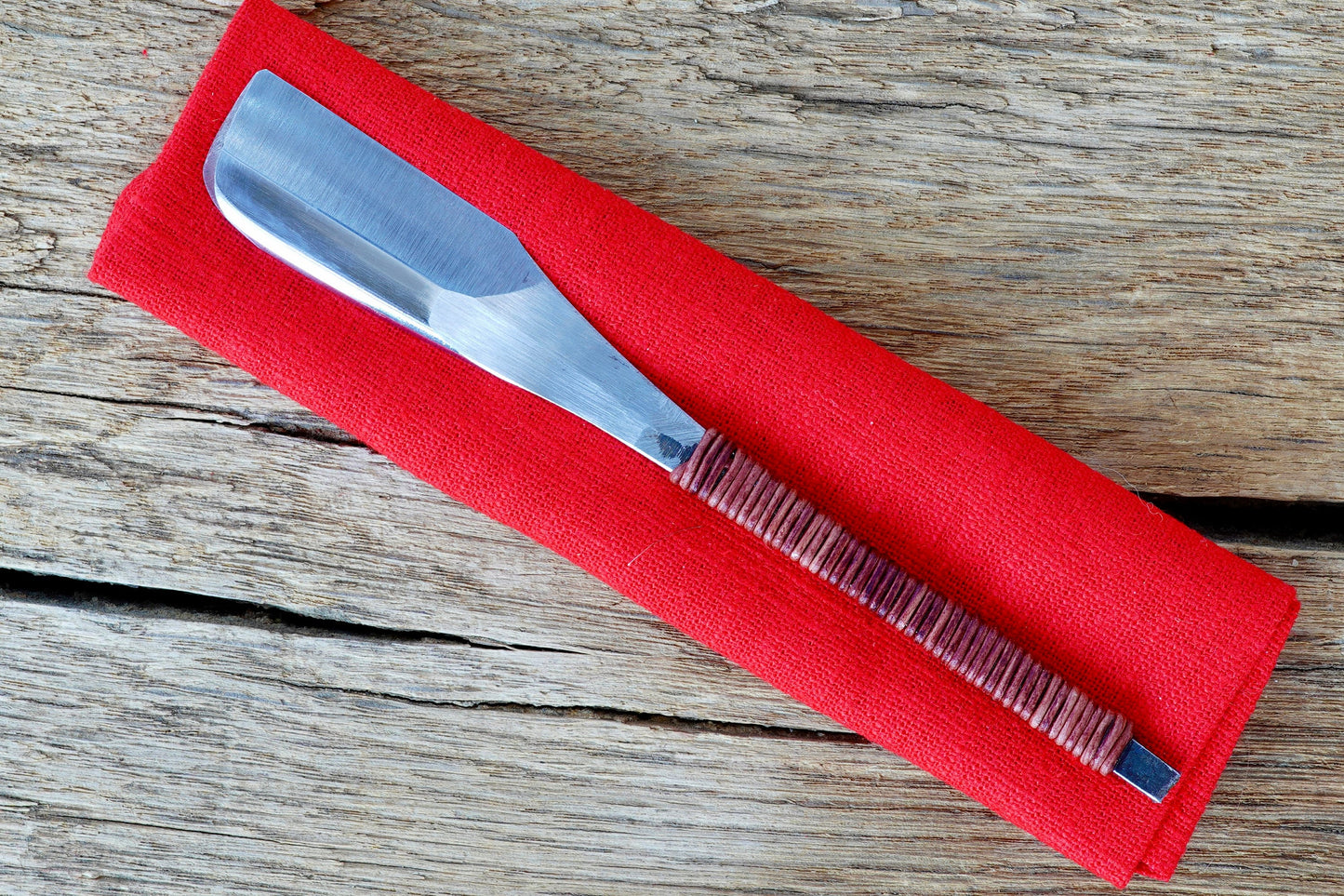 NOS Pikka, ピッカー, Restored Vintage Japanese Straight Razor, Leather Handle Wrapping  and Handmade Wooden Sugi Box